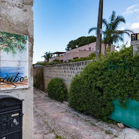 B&B Villa Il Carrubo-3